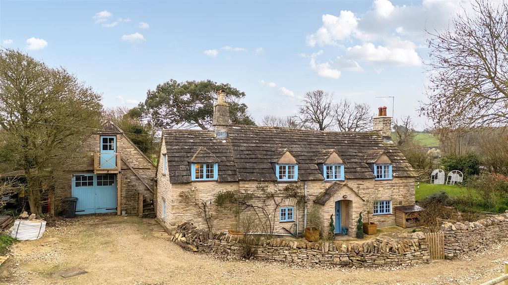 Property photo 1 of 37 1415751-8-69Ab14Cb09530-Arw.Jpg