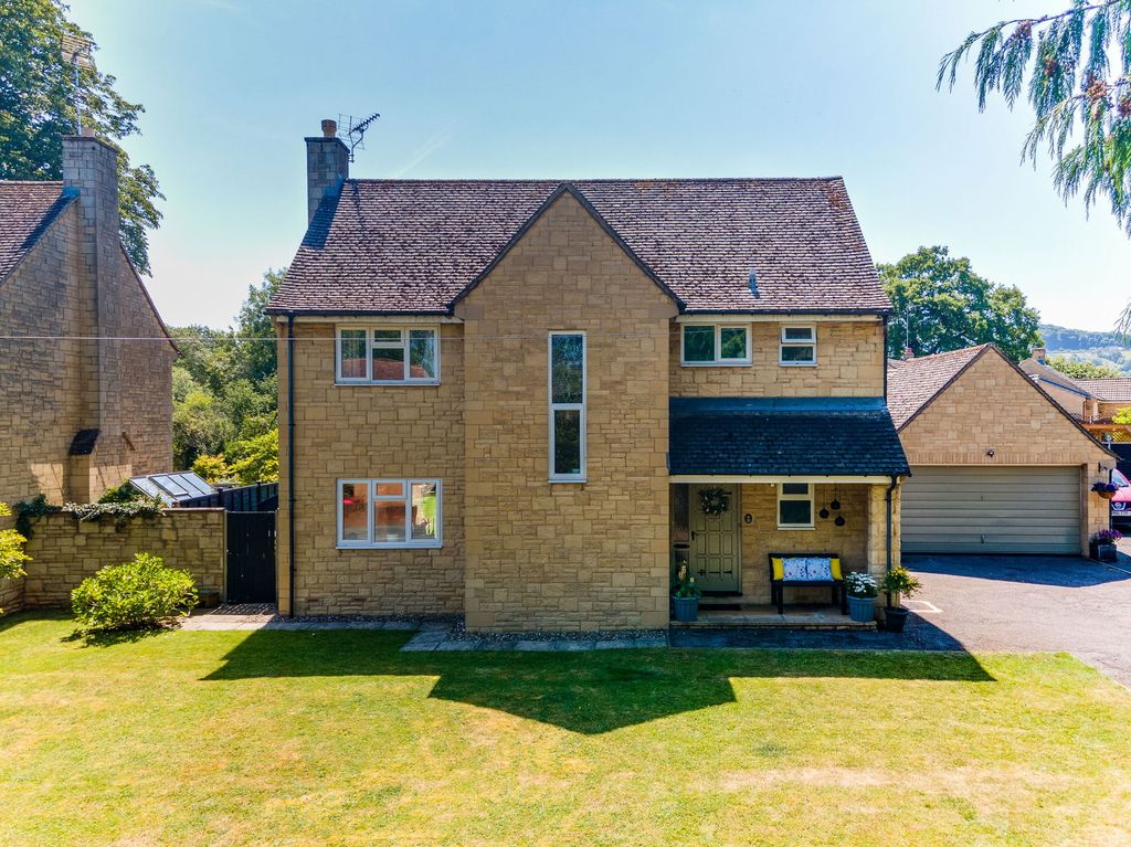 Property photo 1 of 44