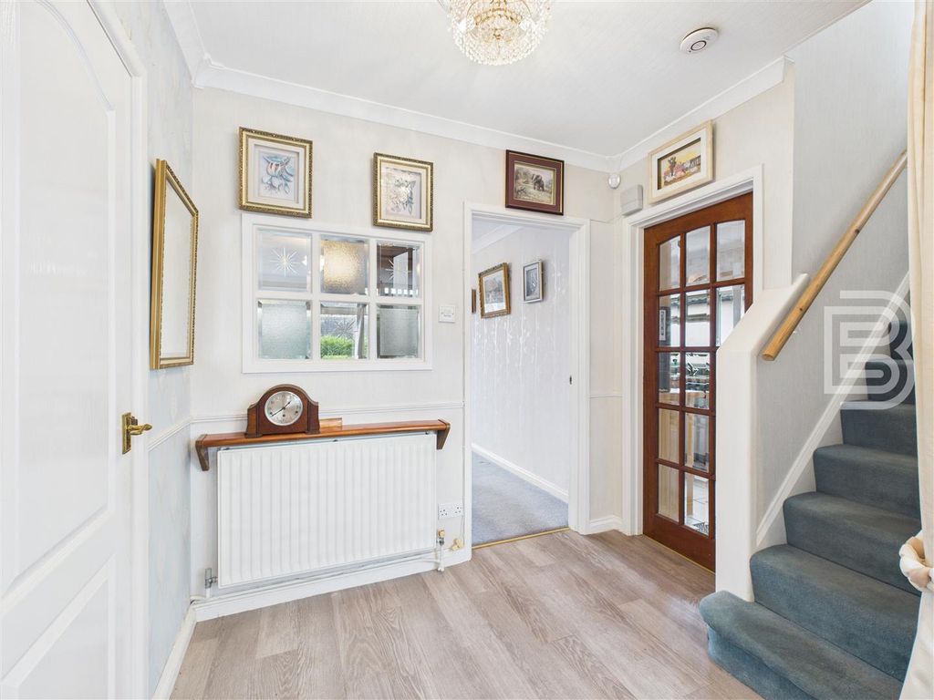 Property photo 2 of 27 Cam05587G0-Pr0082-Still006.Jpg