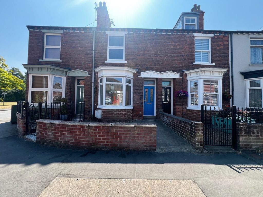 Property photo 1 of 11 Front