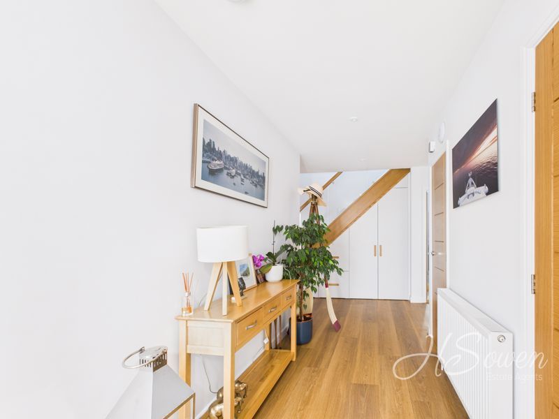 Additional image 13 of 4 bed detached house to rentSeymour Drive, Torquay TQ2