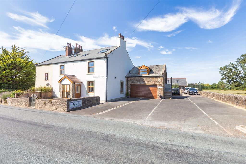 Property photo 1 of 62