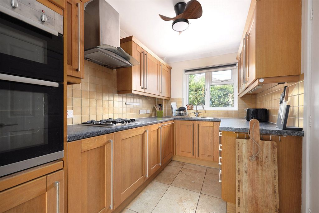 Property photo 3 of 23 Picture No. 03