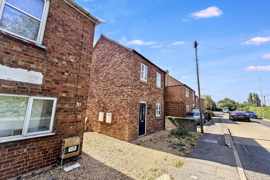 Property photo 2 of 4 91A Bourne Road, Spalding, Pe11 1Jr