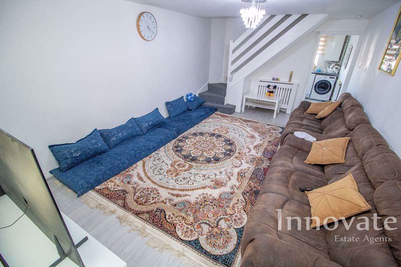 Property photo 2 of 7 Photo 1