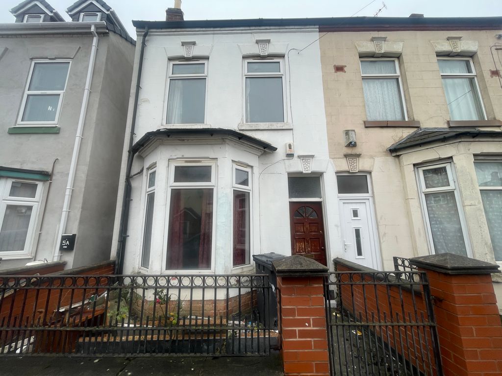 Property photo 1 of 7