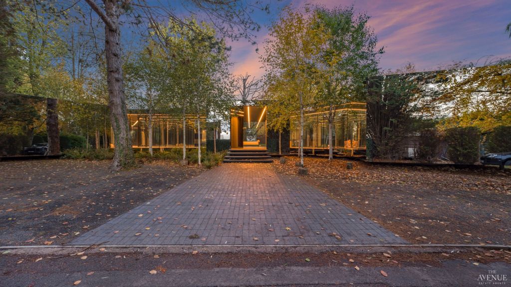 Property photo 2 of 26 4597824