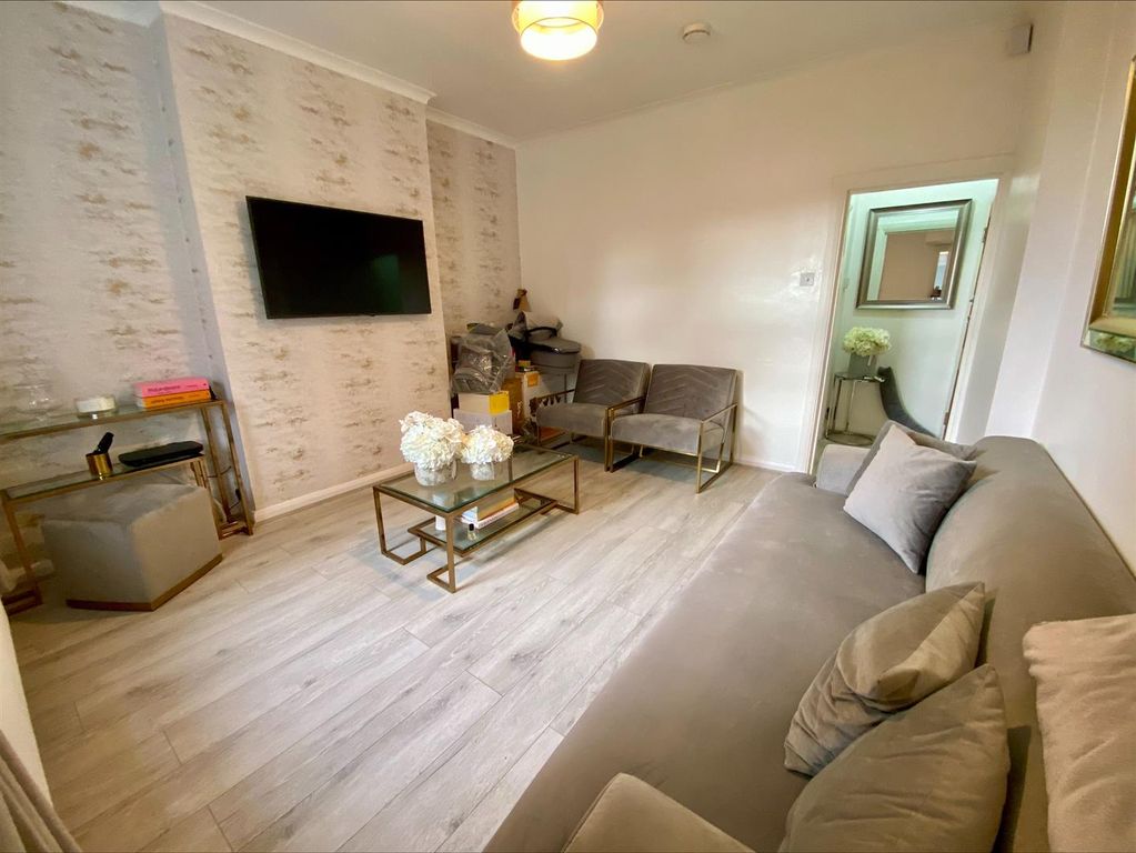 Property photo 2 of 12 Lounge-Diner