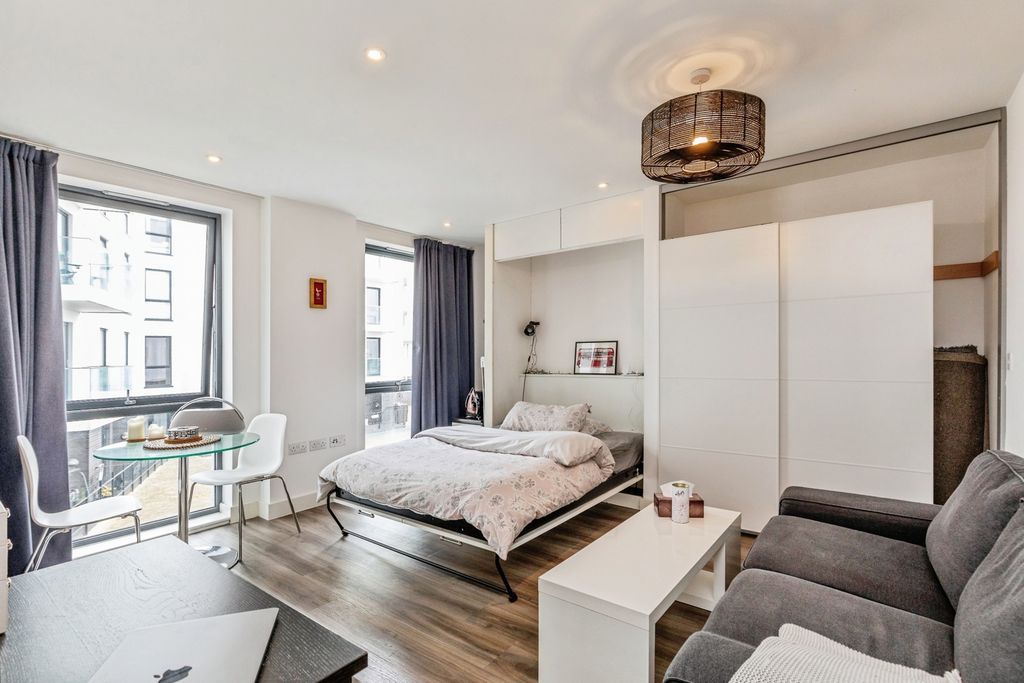 Property photo 1 of 7 Pbox-Img.Jpg