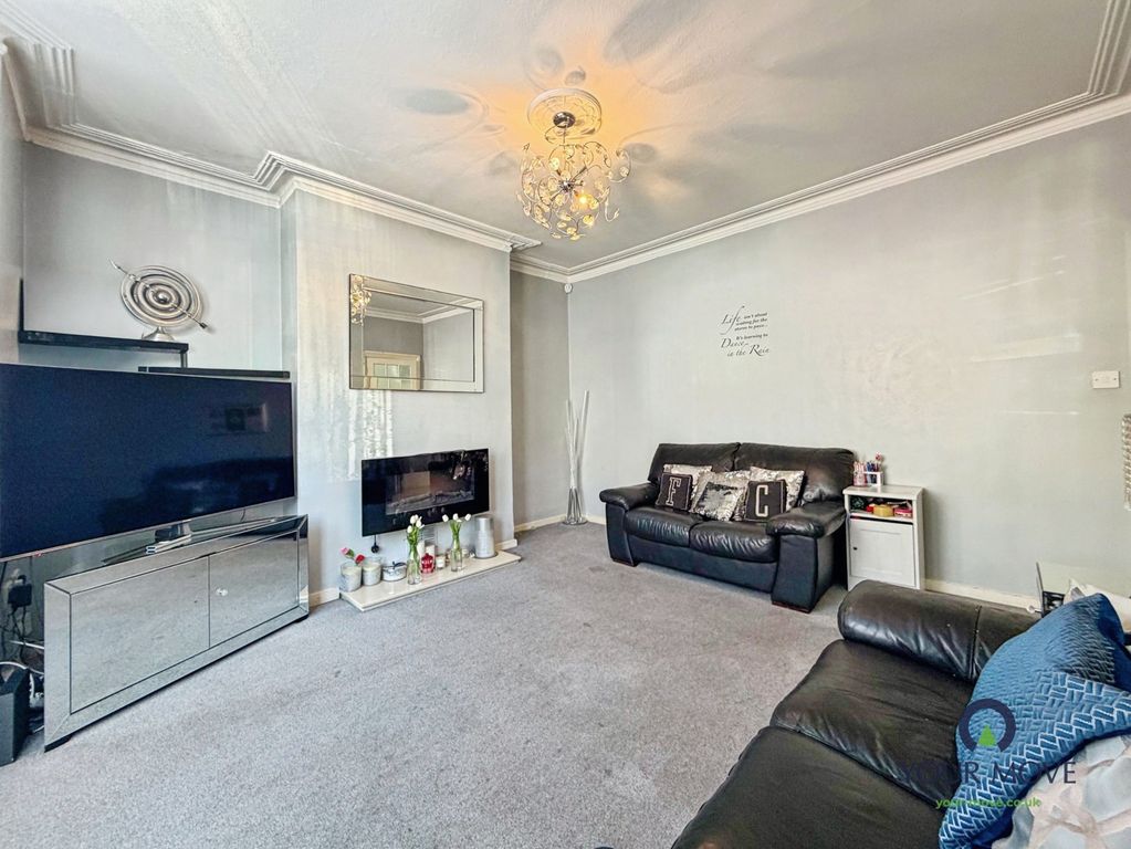 Property photo 3 of 18 Pbox-Img.Jpg