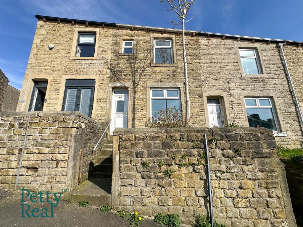 Property photo 1 of 8 B5E82A48-5618-4F79-A921-C9Bee8De2627.Jpeg