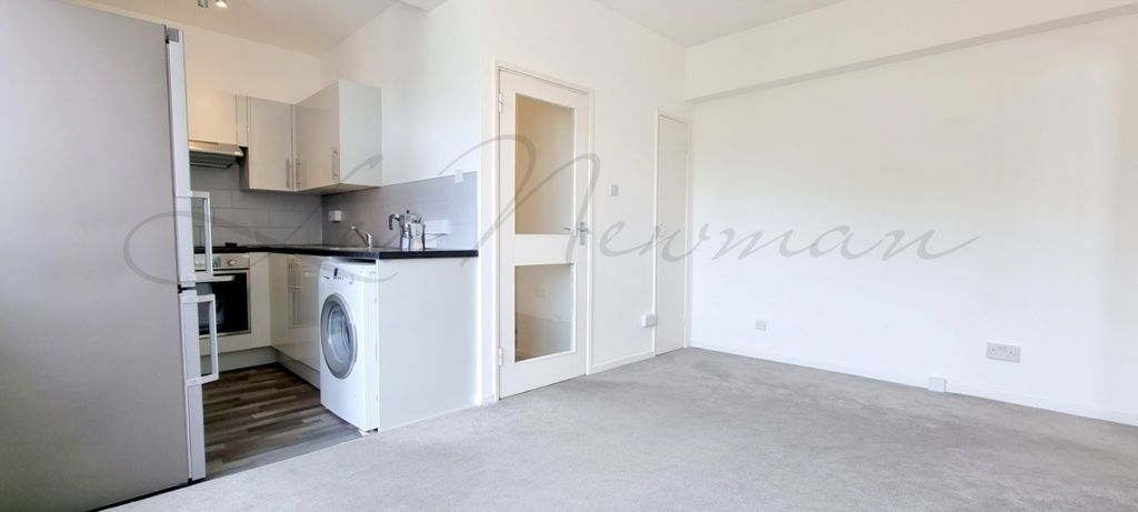Property photo 2 of 10 Jpg