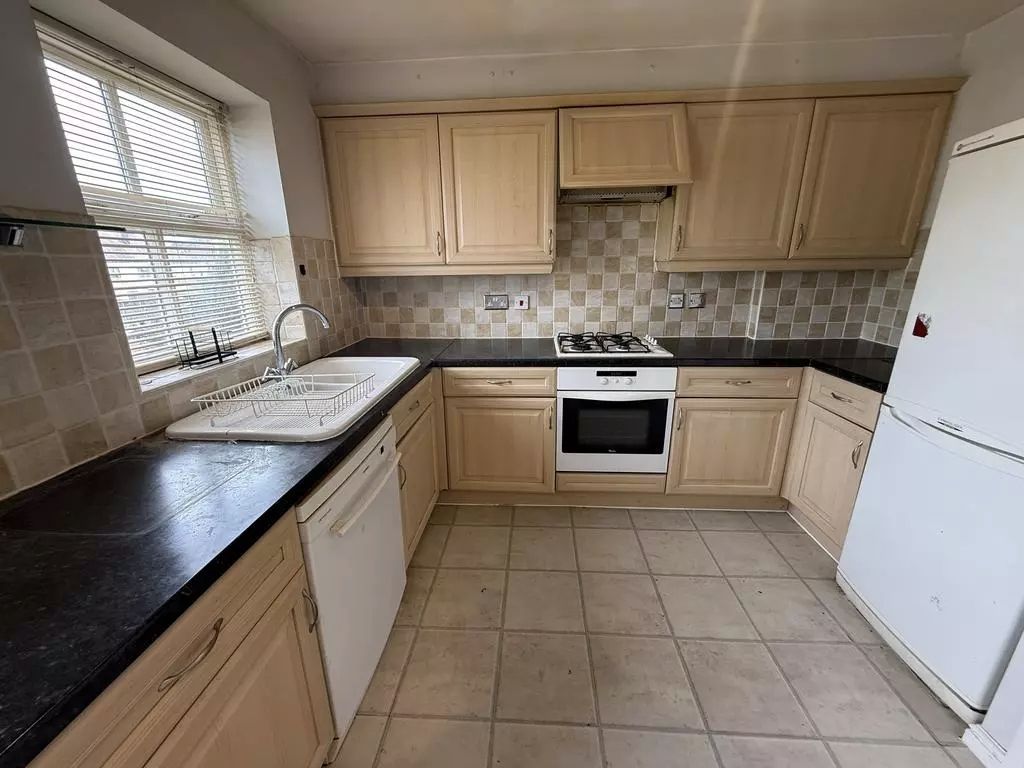 Property photo 2 of 14 Photo 4