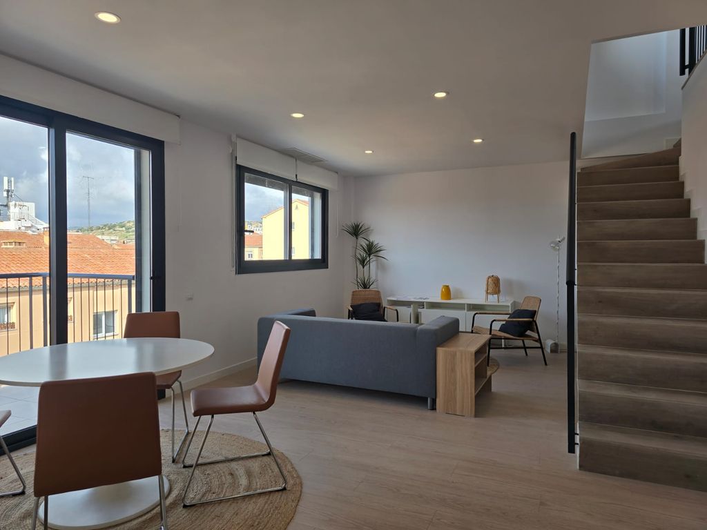 Property photo 1 of 52