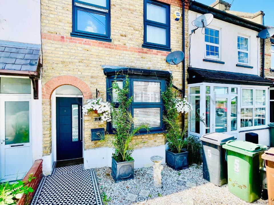 Property photo 1 of 18 15.Png