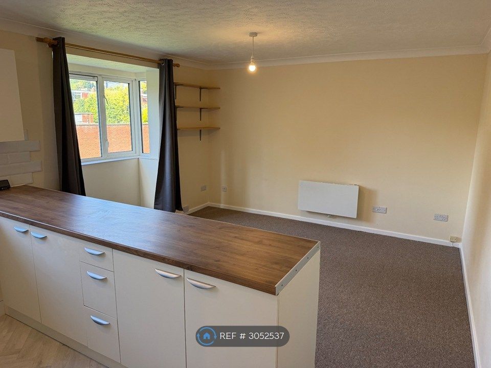 Property photo 3 of 24