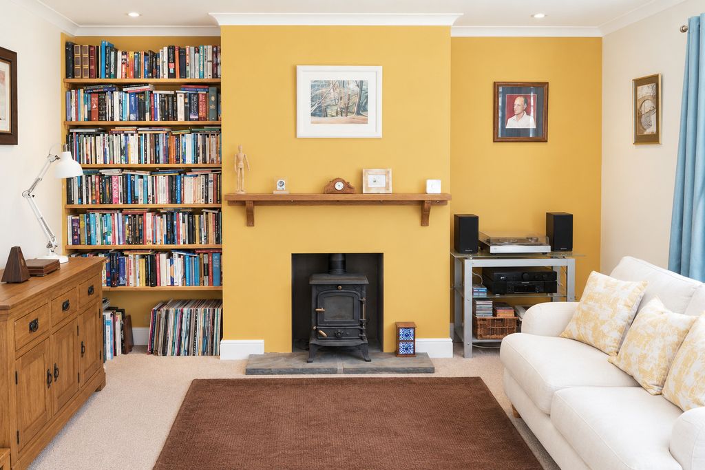 Property photo 3 of 9