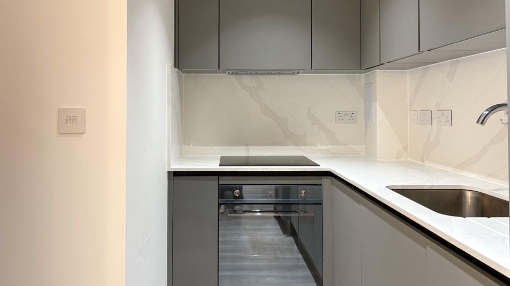 Property photo 2 of 9 Kitchen