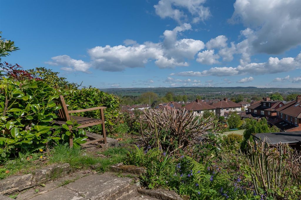 Property photo 2 of 43 Sitting Area With Stunning View