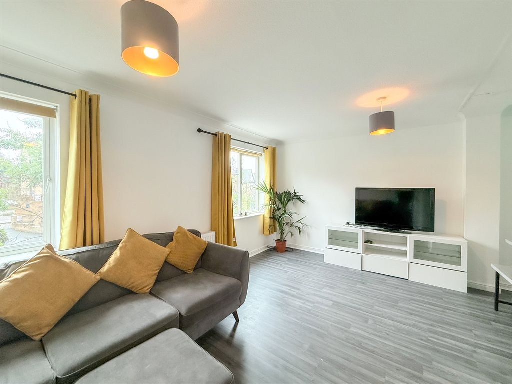 Property photo 3 of 21 Lounge/Diner