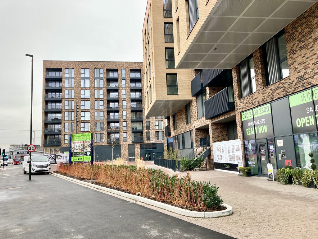 Property photo 3 of 5