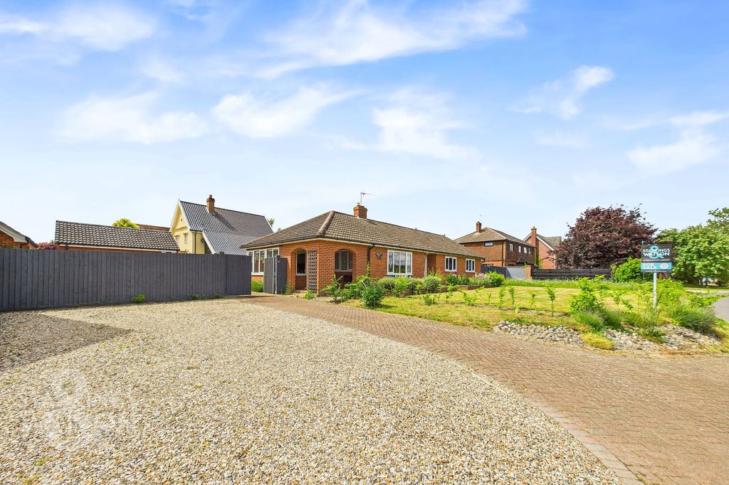 Property photo 1 of 33