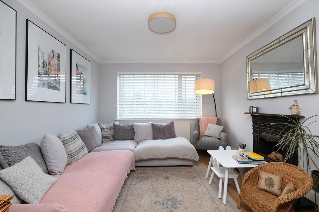 Property photo 3 of 25 Dscf2032 Large.Jpeg