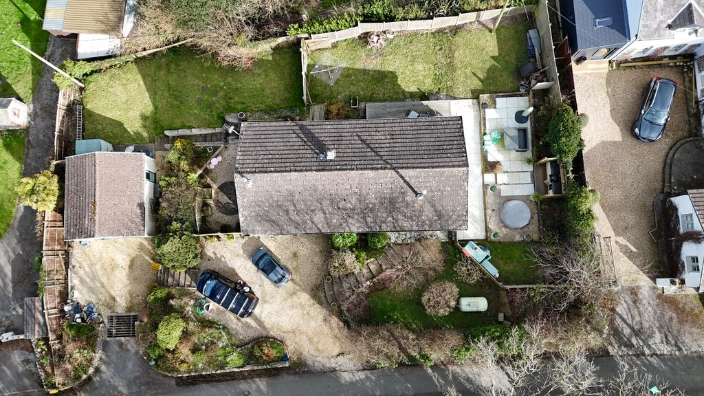 Property photo 3 of 53