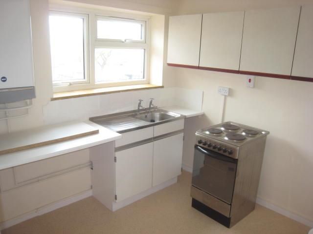 Property photo 2 of 8 Kitchen