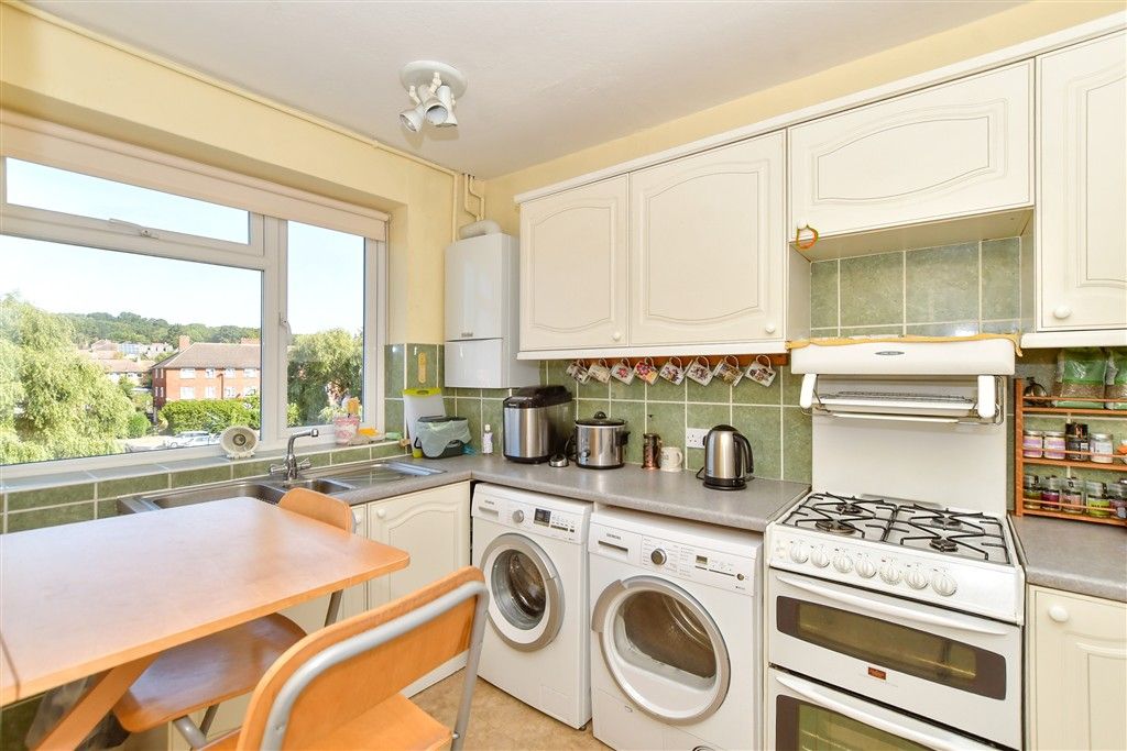 Property photo 1 of 6 Kitchen