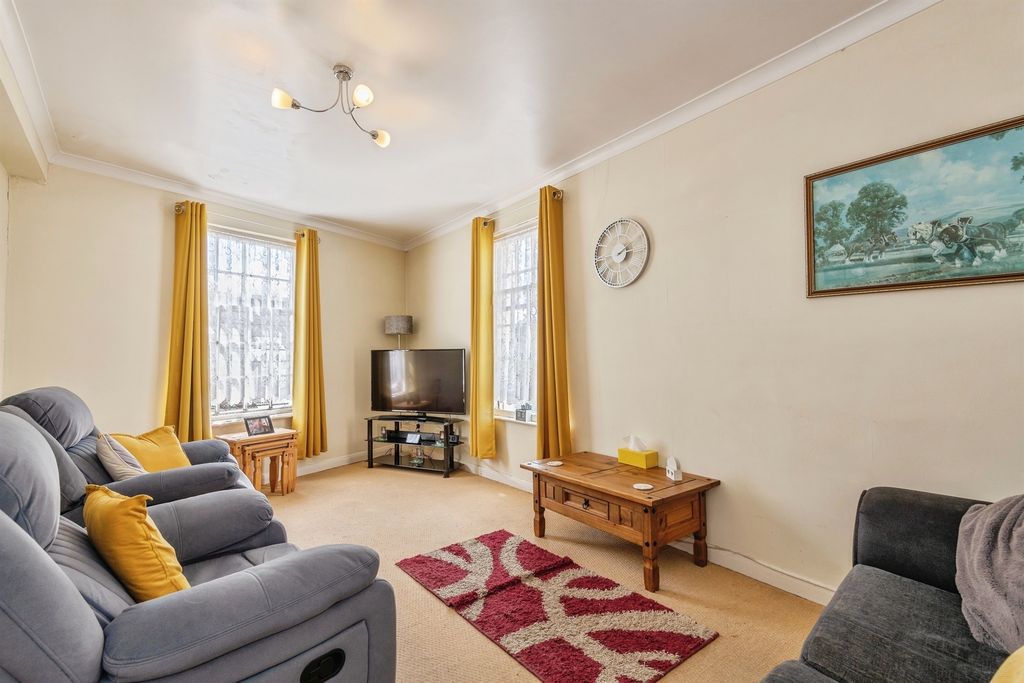 Property photo 2 of 15
