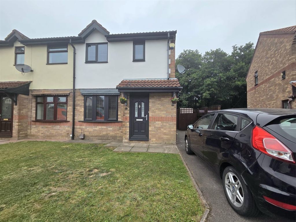 Property photo 1 of 17 26 Castel Morgraig Rear.Jpg
