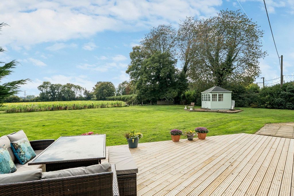 Property photo 2 of 18 Picture No. 64