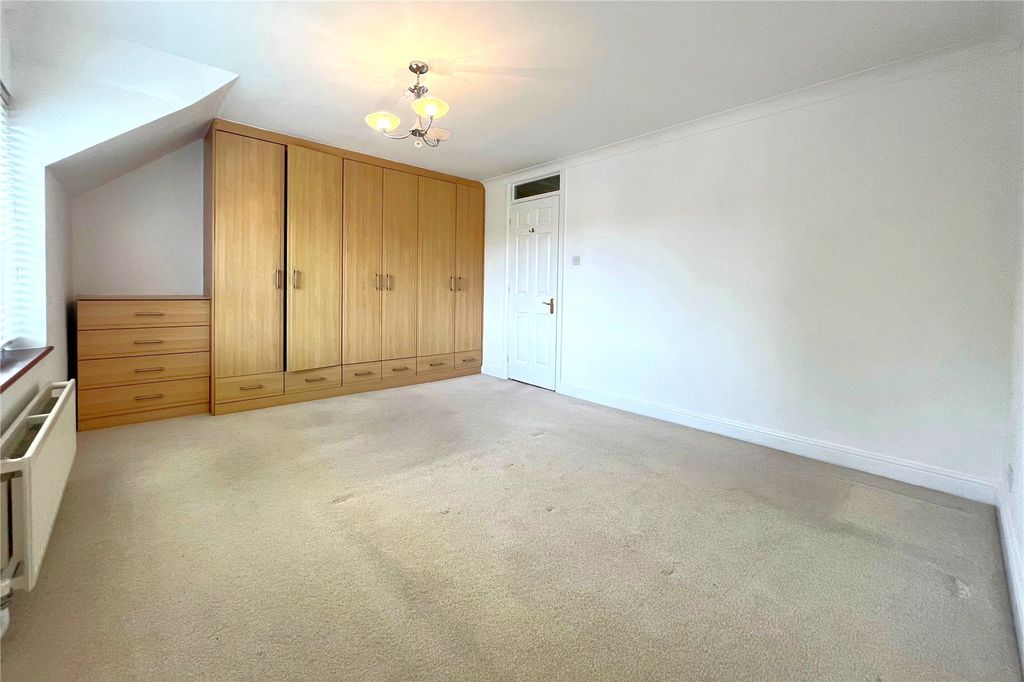 Property photo 3 of 15 Picture No. 08