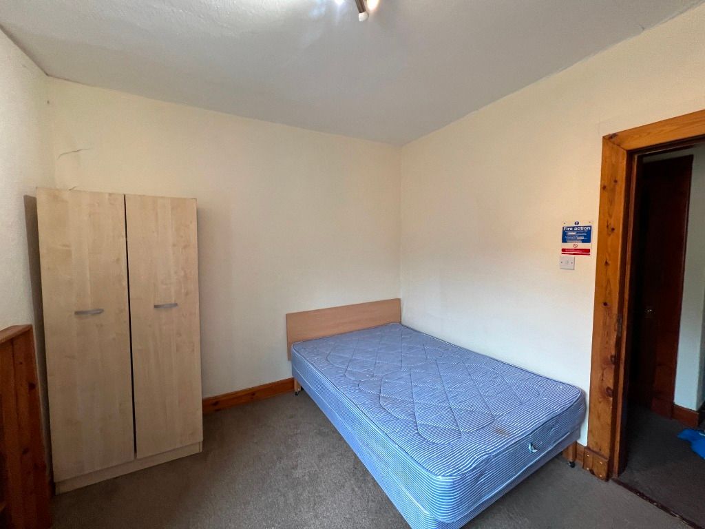 Property photo 3 of 11 Photo 3