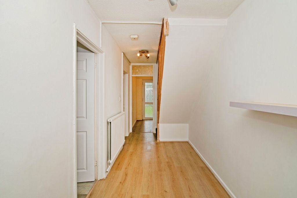 Property photo 3 of 16 Photo