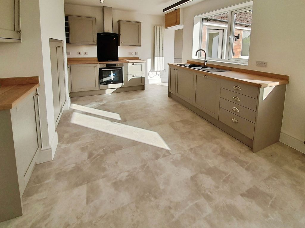 Property photo 3 of 12 Pbox-Img.Jpg