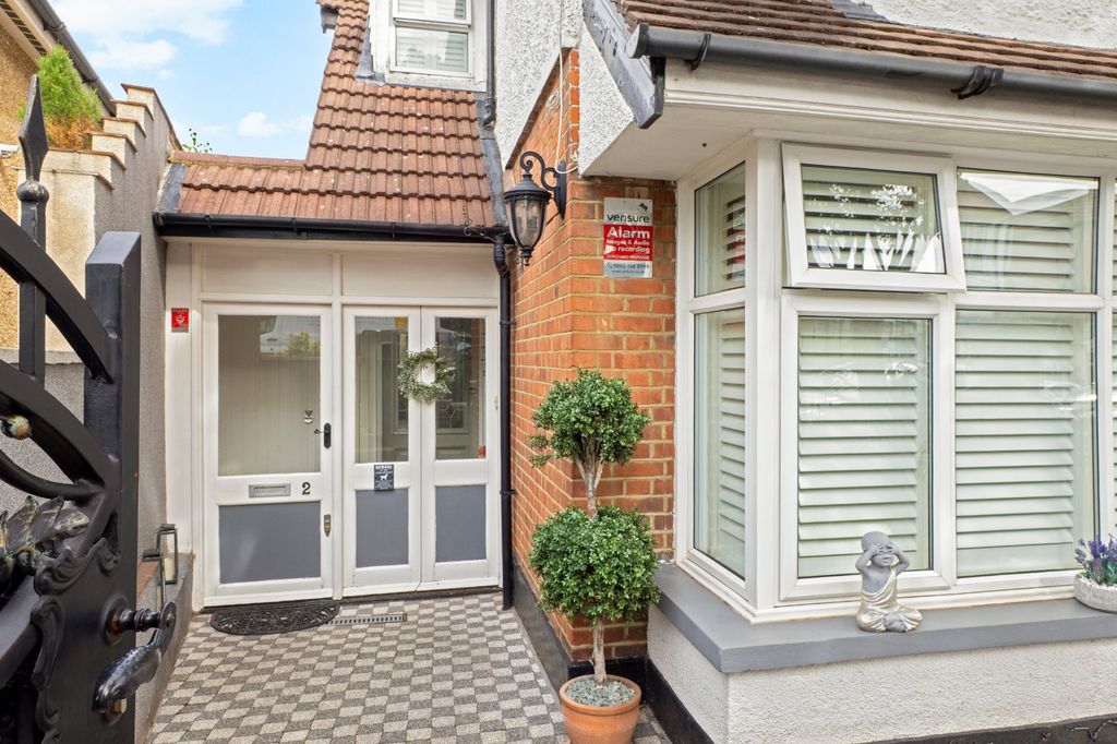 Property photo 2 of 36 Picture No. 04