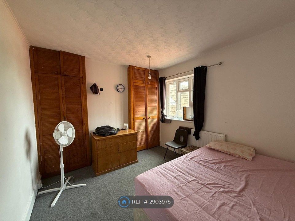 Property photo 3 of 3