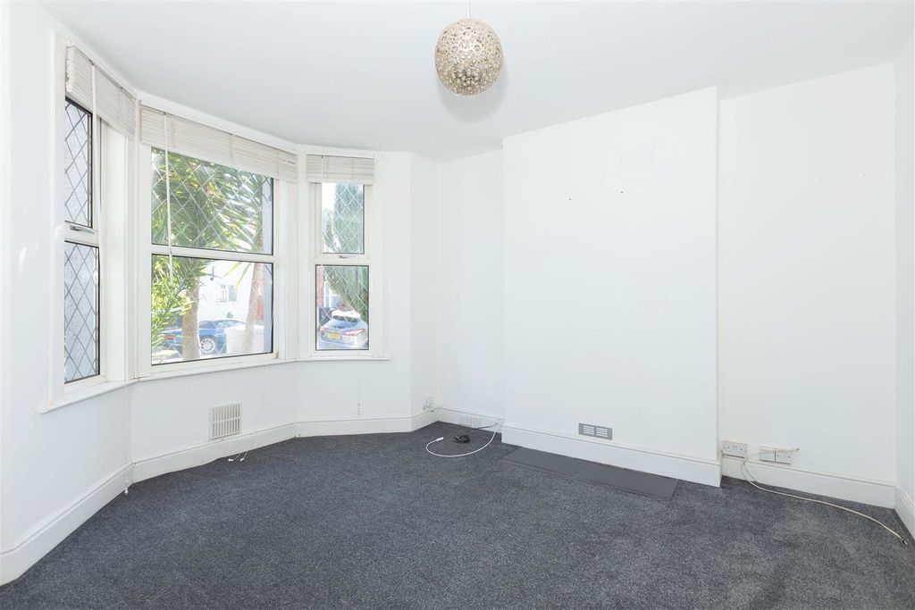 Property photo 3 of 14 St Dunstans_9.Jpg