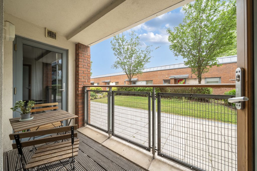 Property photo 2 of 16 Balcony