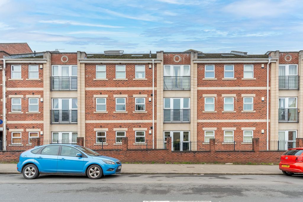 Property photo 1 of 19