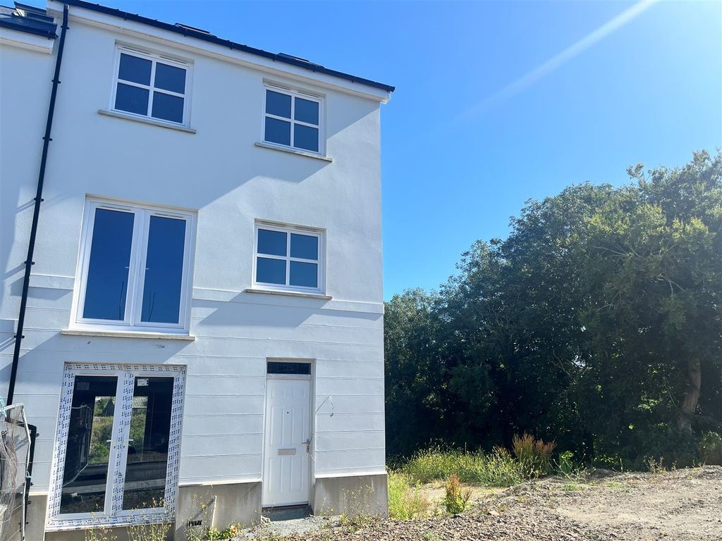 Property photo 1 of 11 108 Kg.Jpg