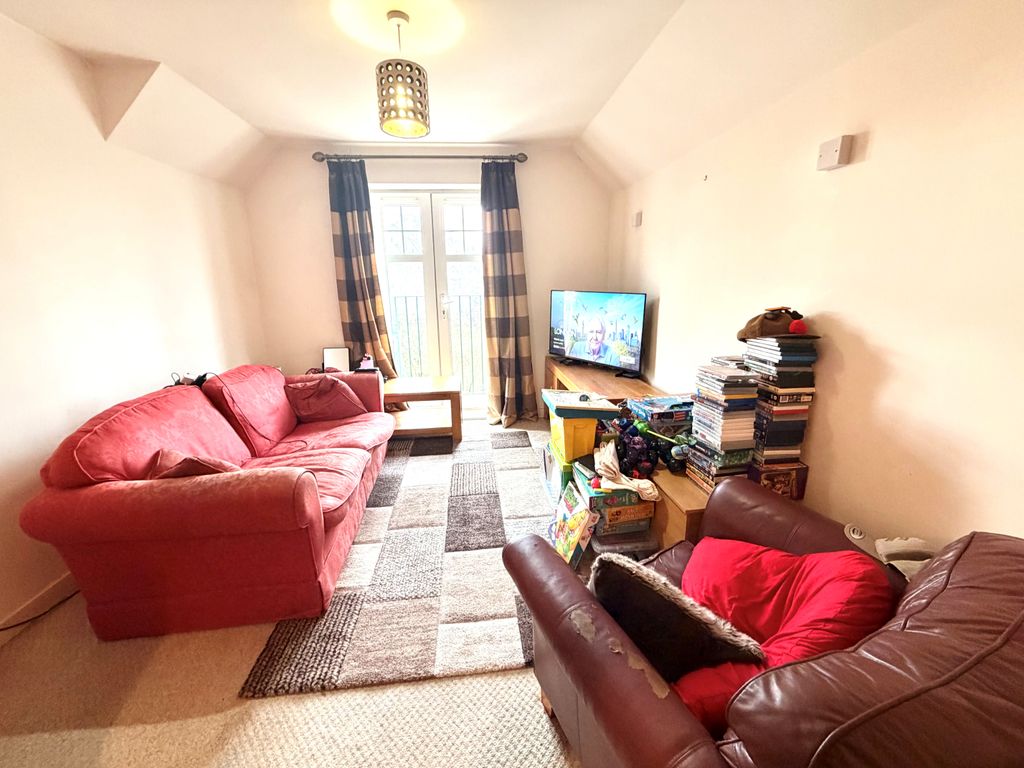 Property photo 3 of 5