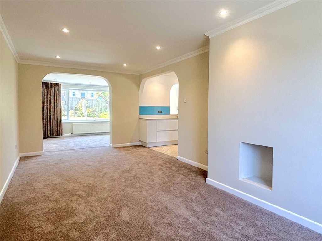 Property photo 2 of 18 Picture No. 04