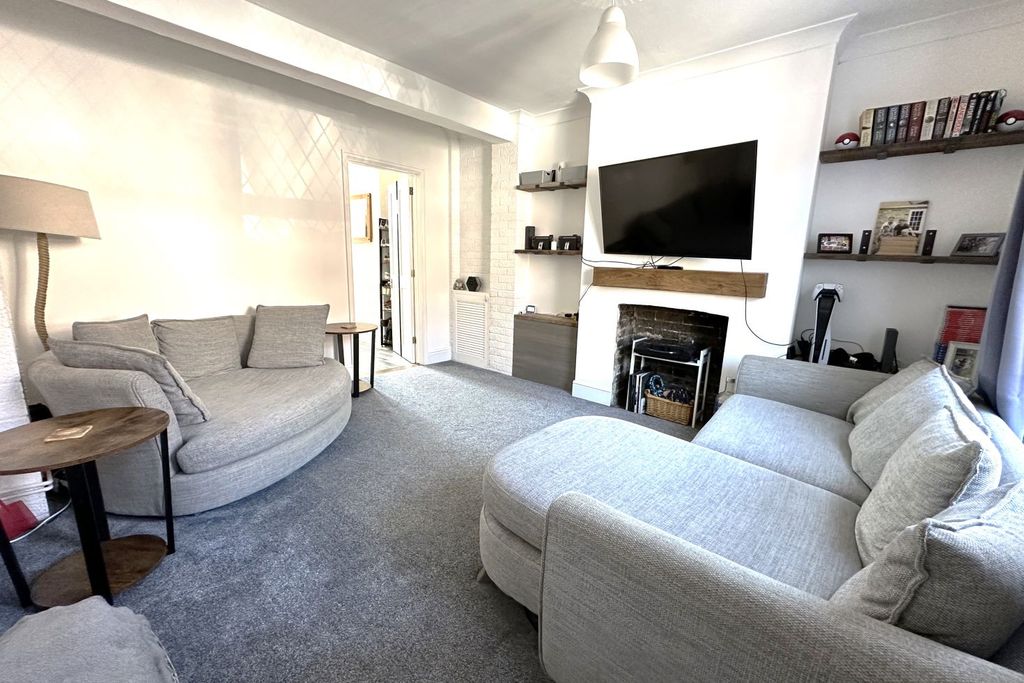 Property photo 2 of 13 Gallery