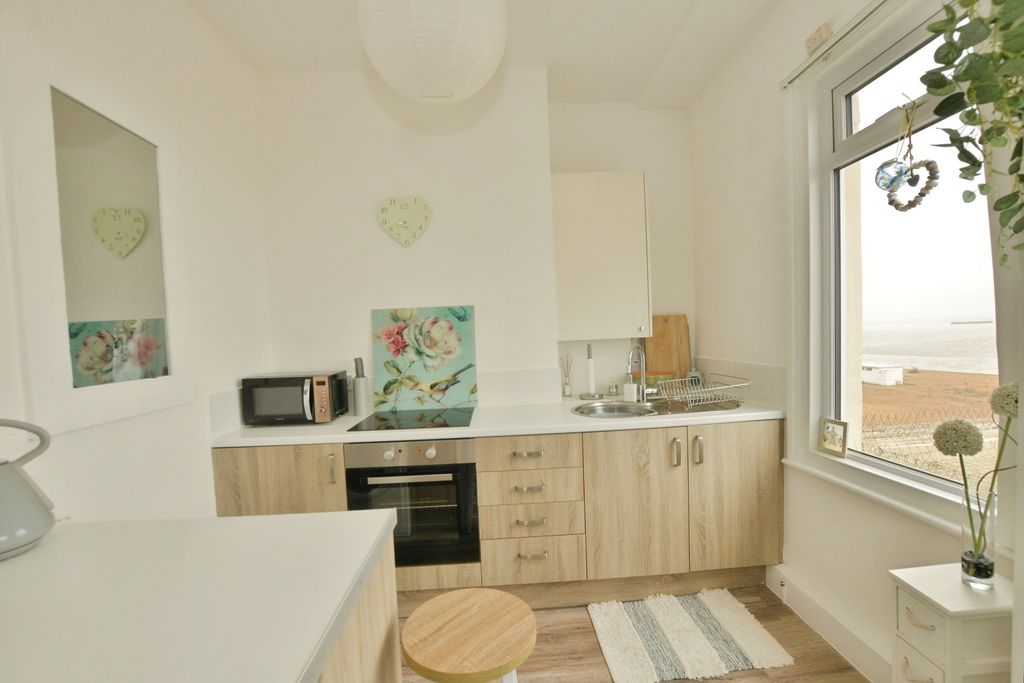 Property photo 2 of 15 Pbox-Img.Jpg