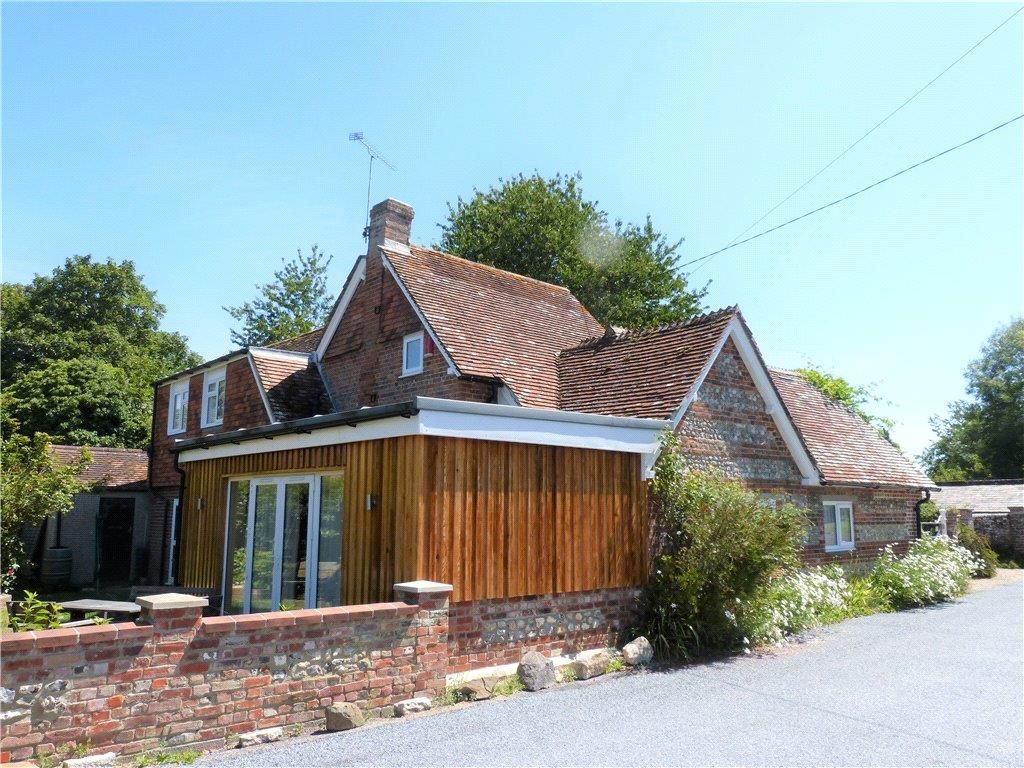 Property photo 2 of 9 Pretty Cottage
