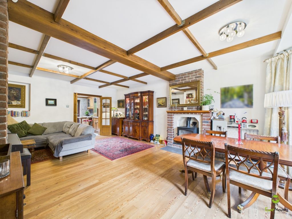 Property photo 3 of 15 Presented By Kevin At Ewemove Bexleyheath And Dart