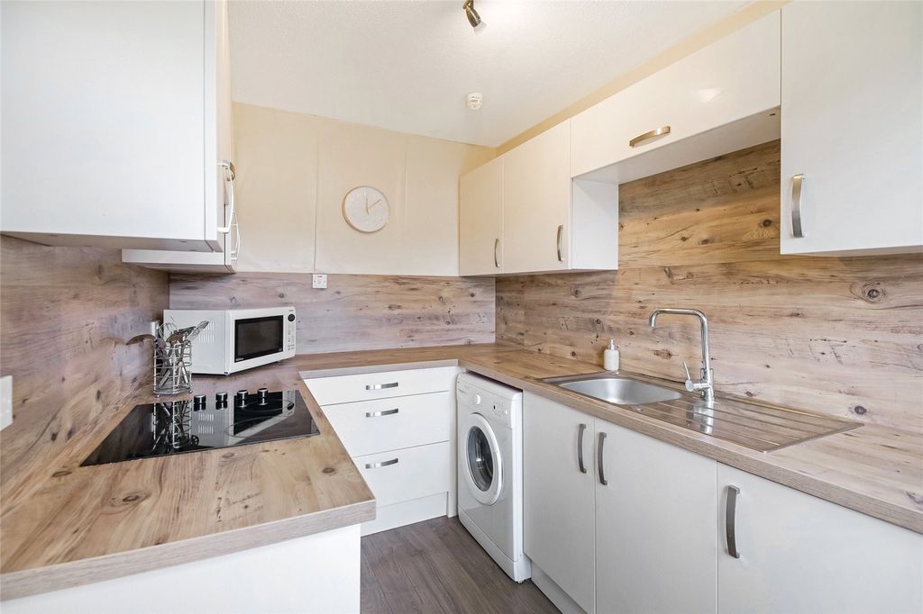 Property photo 3 of 13 Kitchen